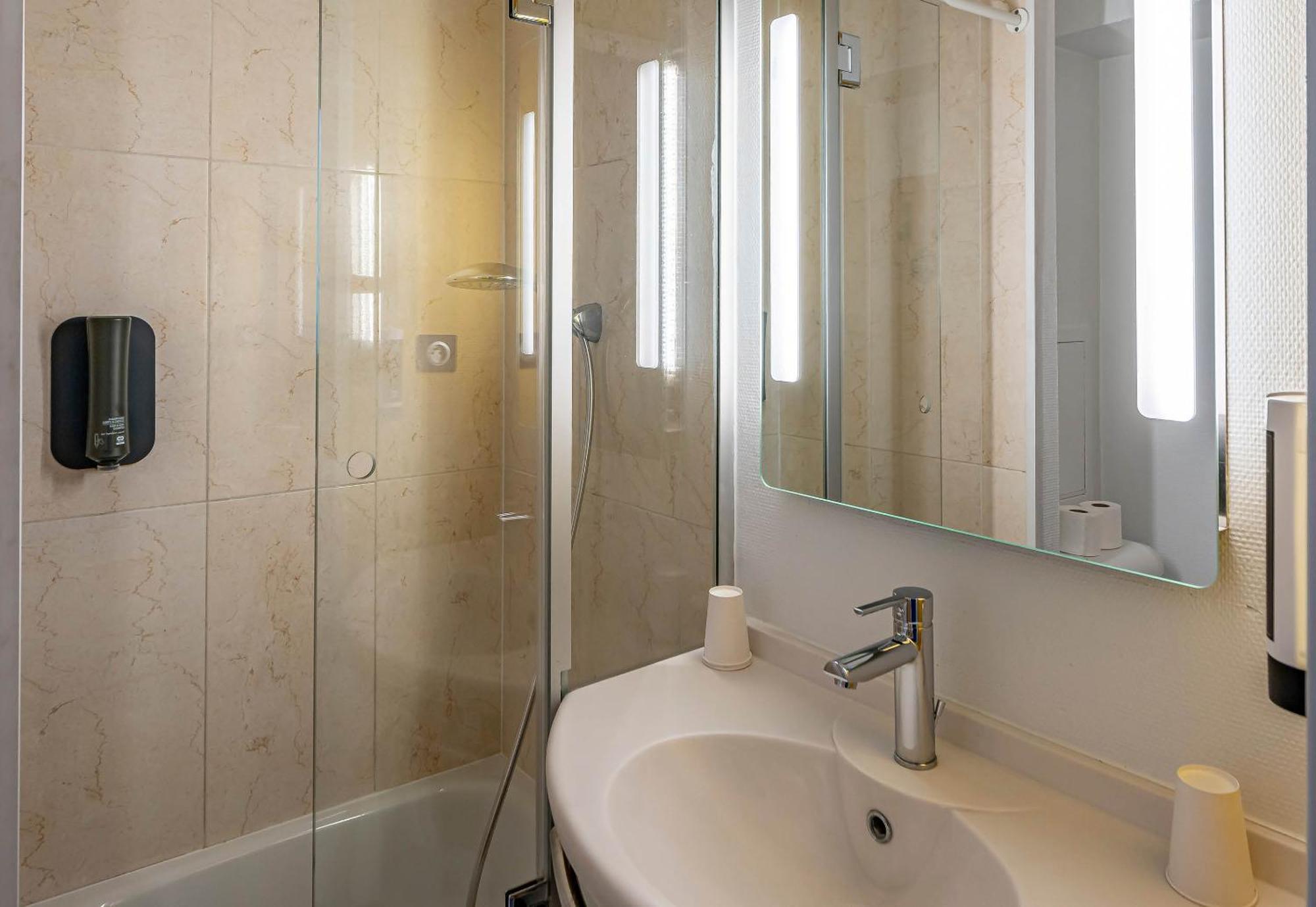 B&B Hotel Bordeaux Lac Sur ブルージュ エクステリア 写真
